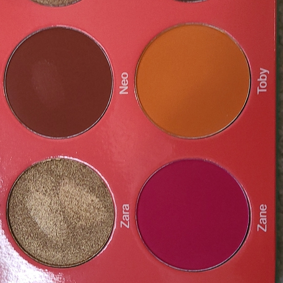 JUVIA'S PLACE MAKEUP BUNDLE FOR SALE - Picture 3 of 6